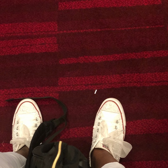 Custom converses! - Picture 2 of 4